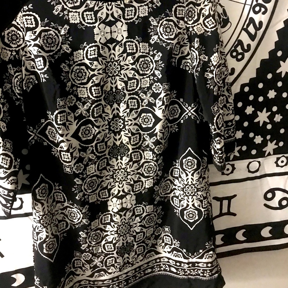 Patterned dress🤍
